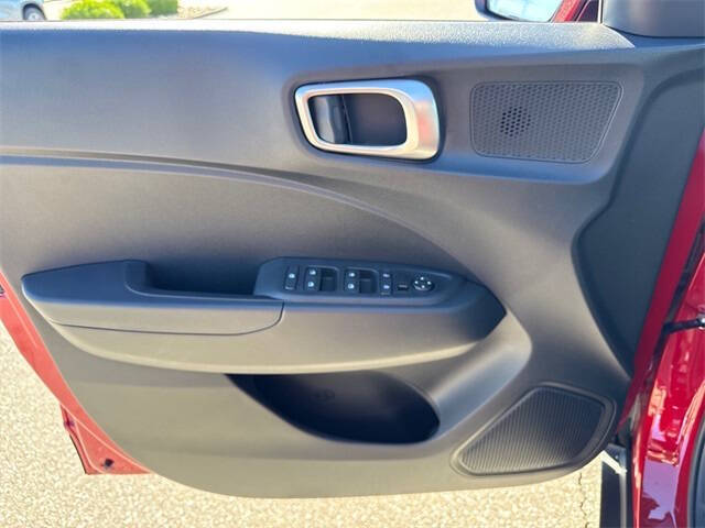 2026 Hyundai Venue SE