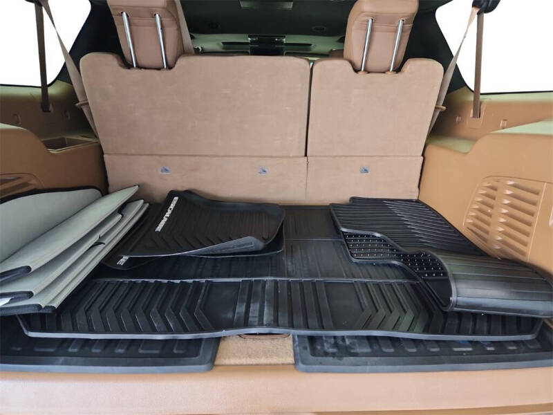 2017 Cadillac Escalade ESV Platinum