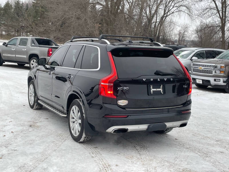 2016 Volvo XC90 Momentum photo 6