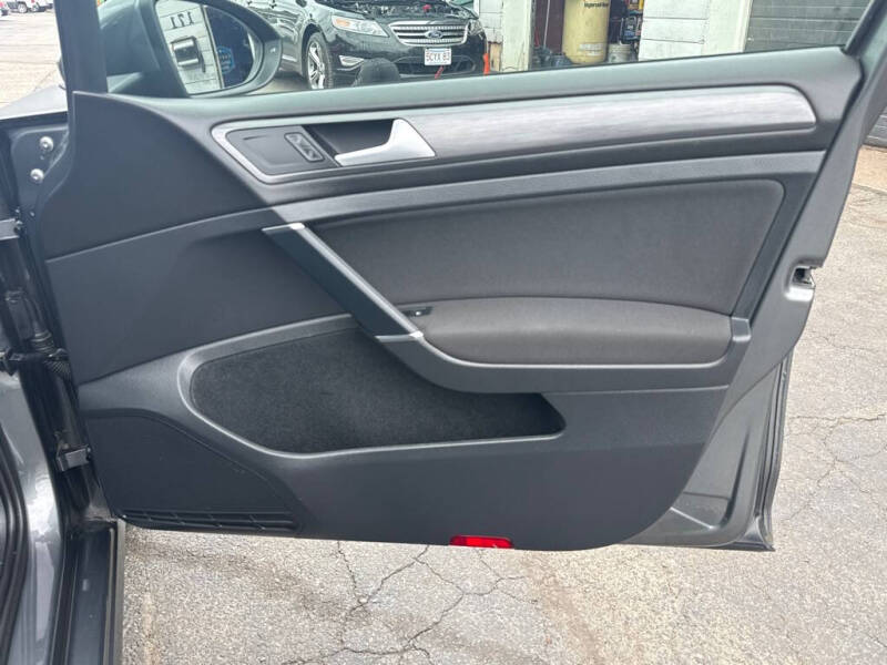 2019 Volkswagen e-Golf SE