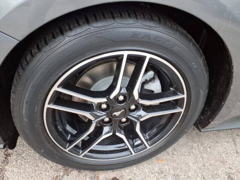 2021 Ford Mustang EcoBoost