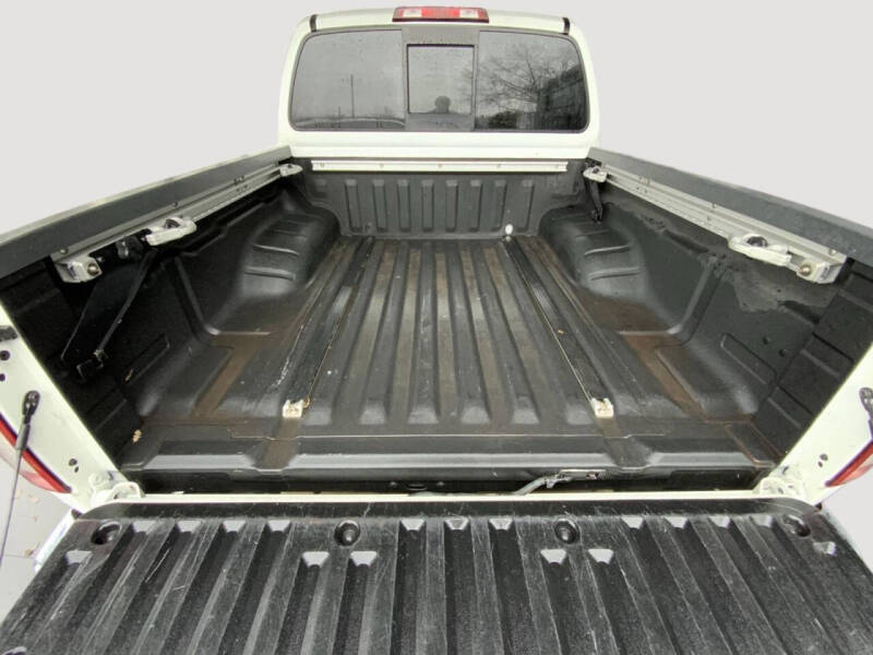 2015 Nissan Frontier SV