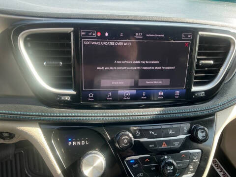 2021 Chrysler Pacifica Touring L