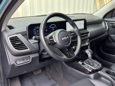 2025 Kia Seltos EX