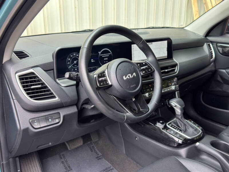 2025 Kia Seltos EX