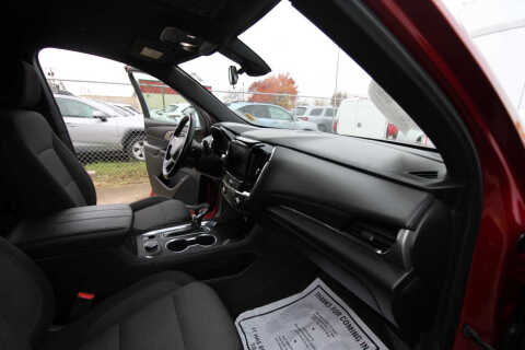 2023 Chevrolet Traverse LT Cloth