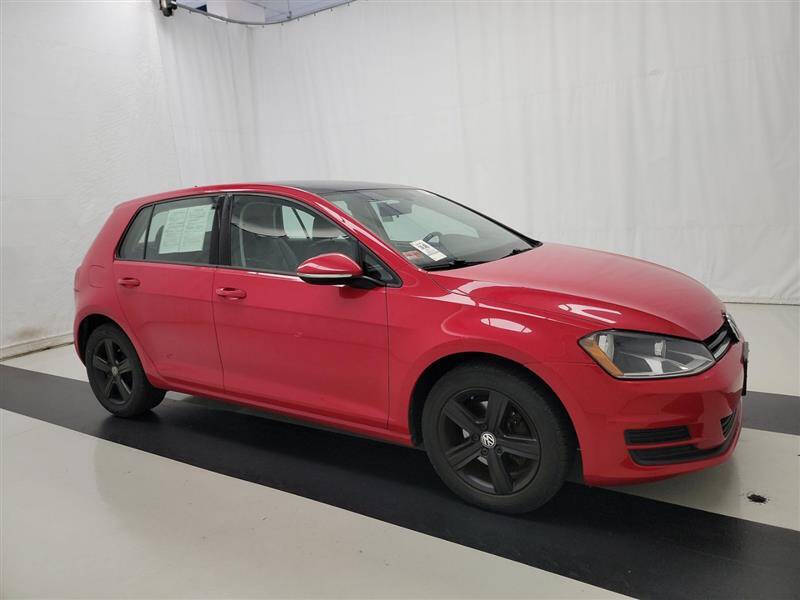 2017 Volkswagen Golf TSI S