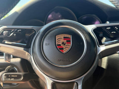 2017 Porsche Macan