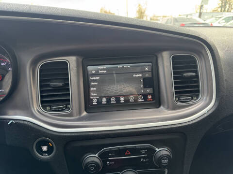 2019 Dodge Charger SXT