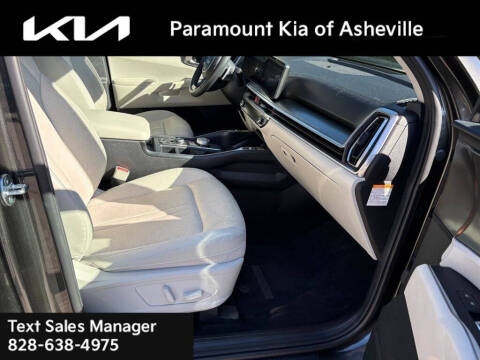 2025 Kia Sorento Hybrid EX