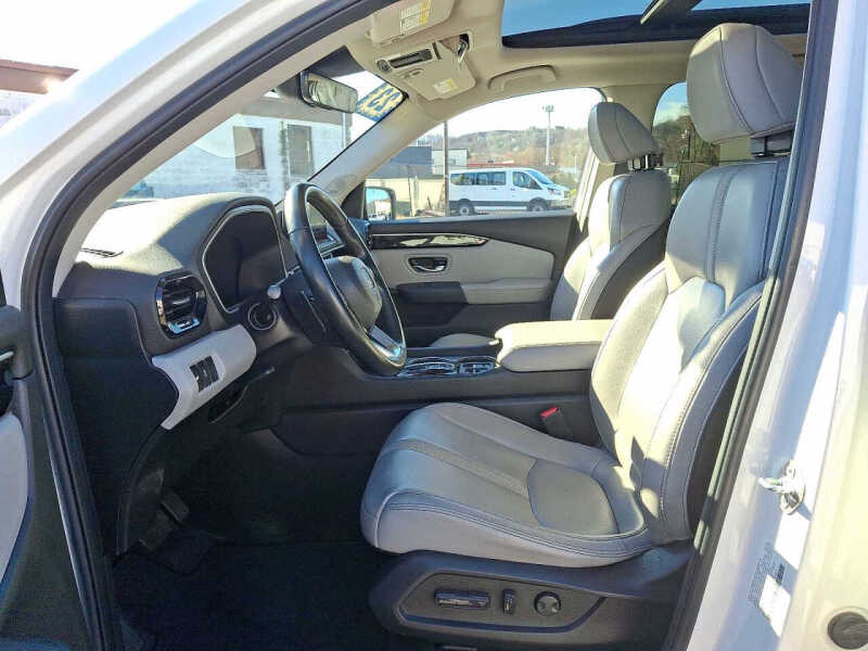 2023 Honda Pilot Touring