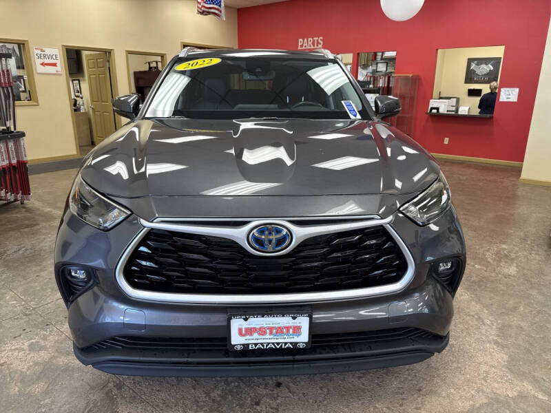 2022 Toyota Highlander Hybrid XLE