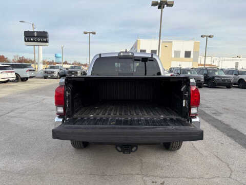 2018 Toyota Tacoma SR5 V6