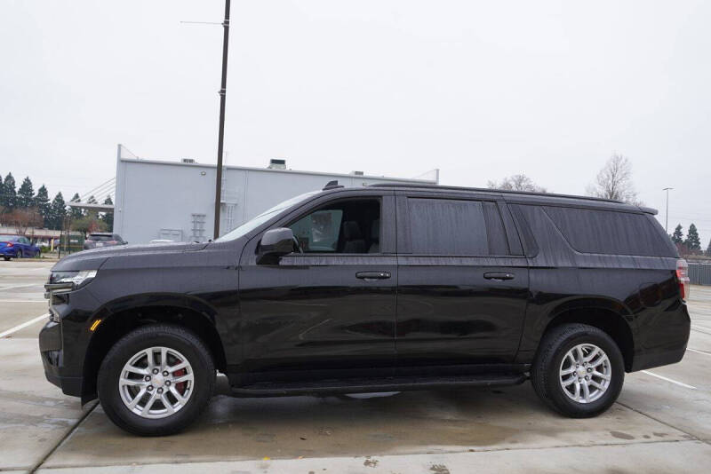 2021 Chevrolet Suburban RST