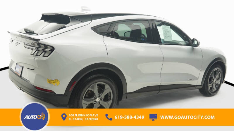 2022 Ford Mustang Mach-E Select