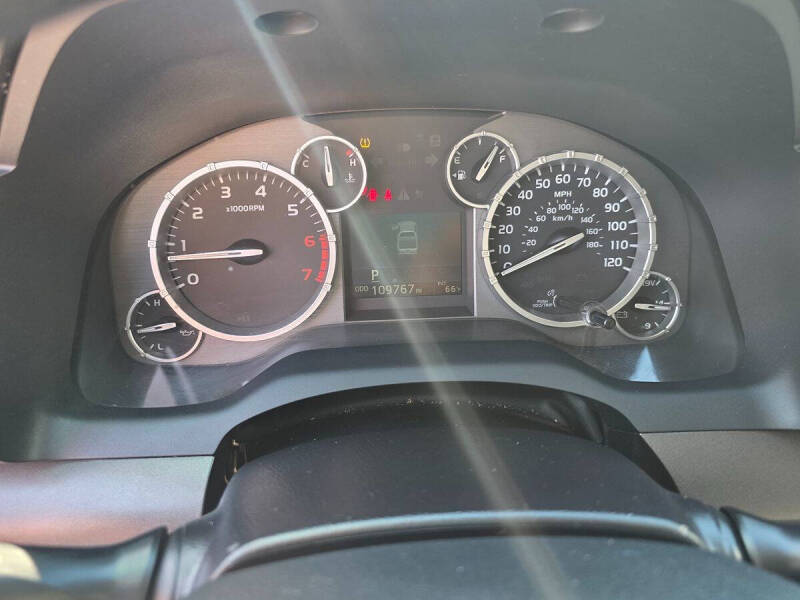 2017 Toyota Tundra SR5