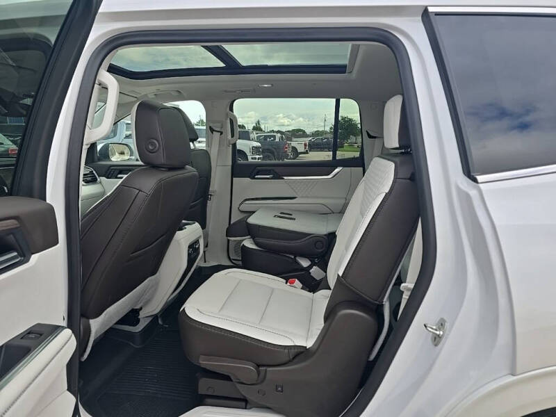 2024 GMC Acadia Denali