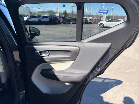 2026 Volvo XC40 B5 Ultra