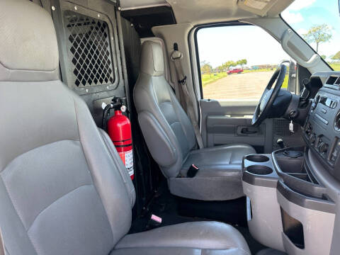 2014 Ford E-Series E-150