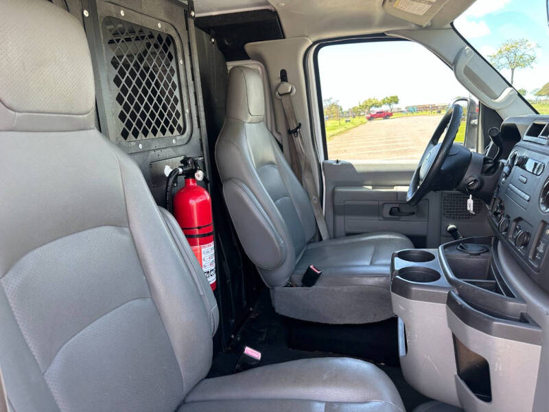 2014 Ford E-Series E-150