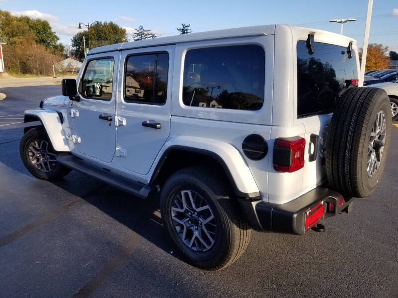 2024 Jeep Wrangler Sahara