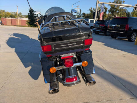2010 Harley-Davidson FLHKT