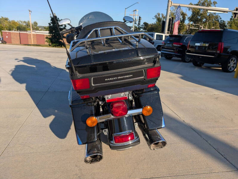 2010 Harley-Davidson FLHKT