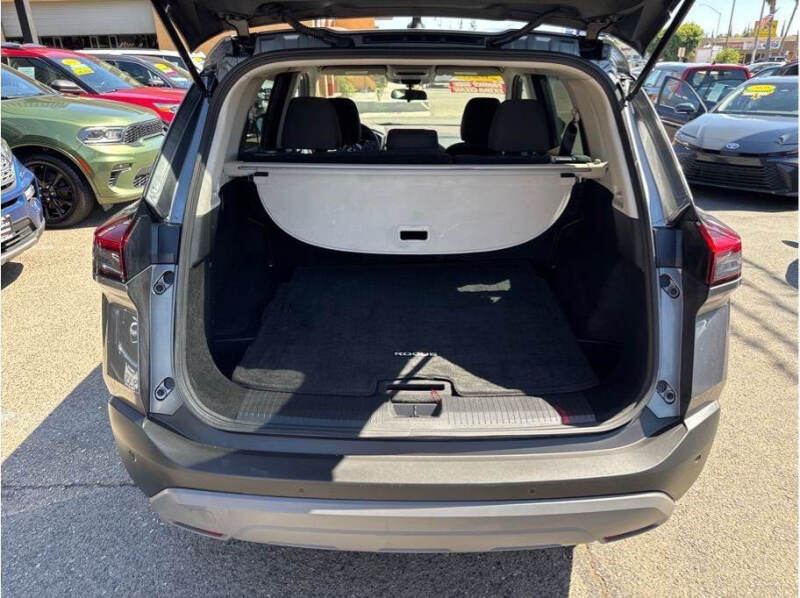 2023 Nissan Rogue S - Photo 13