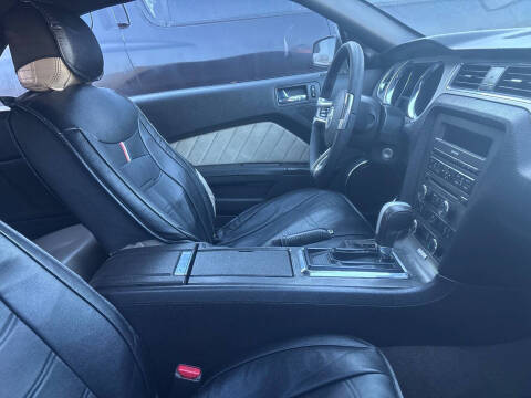 2014 Ford Mustang V6 Premium