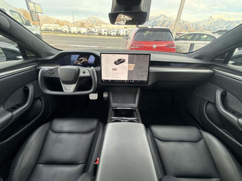 2021 Tesla Model S Plaid