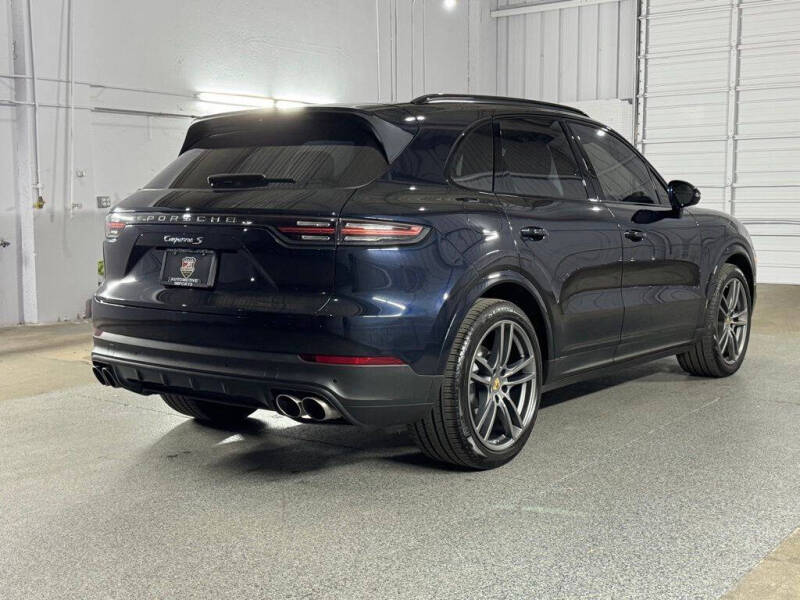 2022 Porsche Cayenne S
