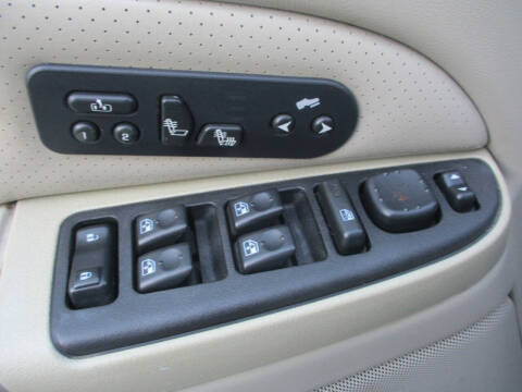 2004 Cadillac Escalade