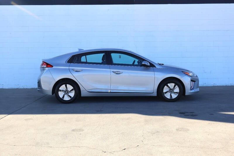 2021 Hyundai Ioniq Hybrid SE