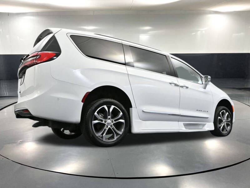 2022 Chrysler Pacifica Pinnacle
