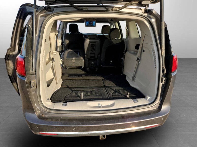 2018 Chrysler Pacifica Touring Plus