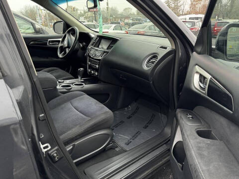 2013 Nissan Pathfinder SV