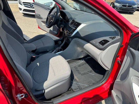 2013 Hyundai Accent GLS
