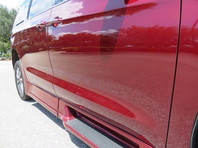 2021 Chrysler Pacifica Touring L