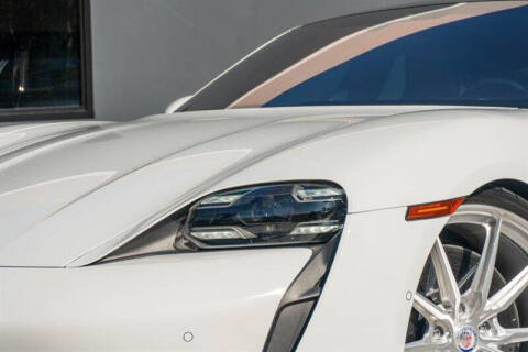 2020 Porsche Taycan Turbo