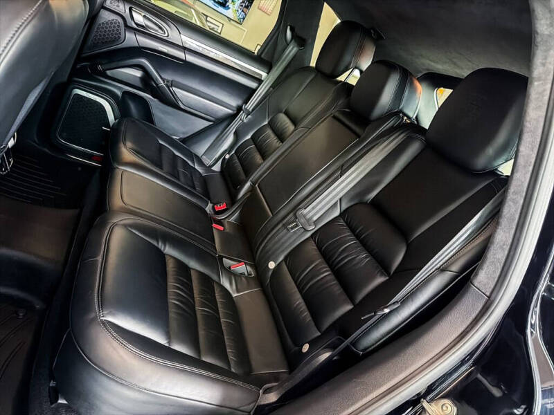 2014 Porsche Cayenne Turbo