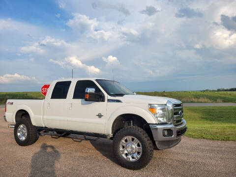 2015 Ford F-250 Super Duty for sale at TNT Auto in Coldwater KS
