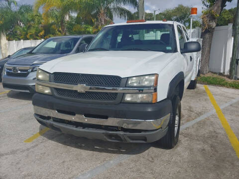 2004 Chevrolet Silverado 2500HD for sale at Autos by Tom in Largo FL