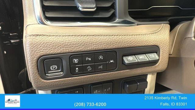 2023 GMC Yukon Denali