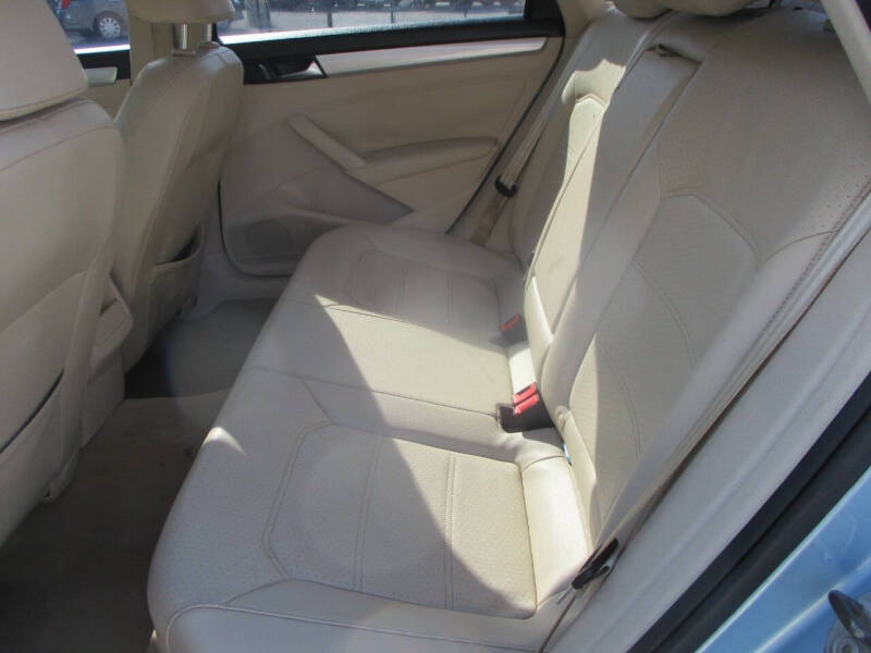 2012 Volkswagen Passat TDI SE