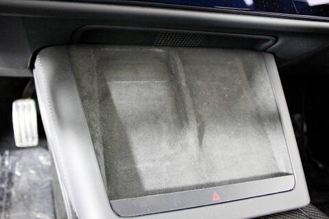 2022 Tesla Model S Plaid