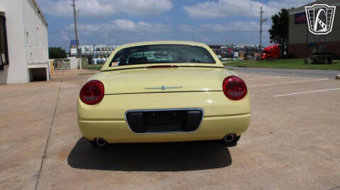 2005 Ford Thunderbird