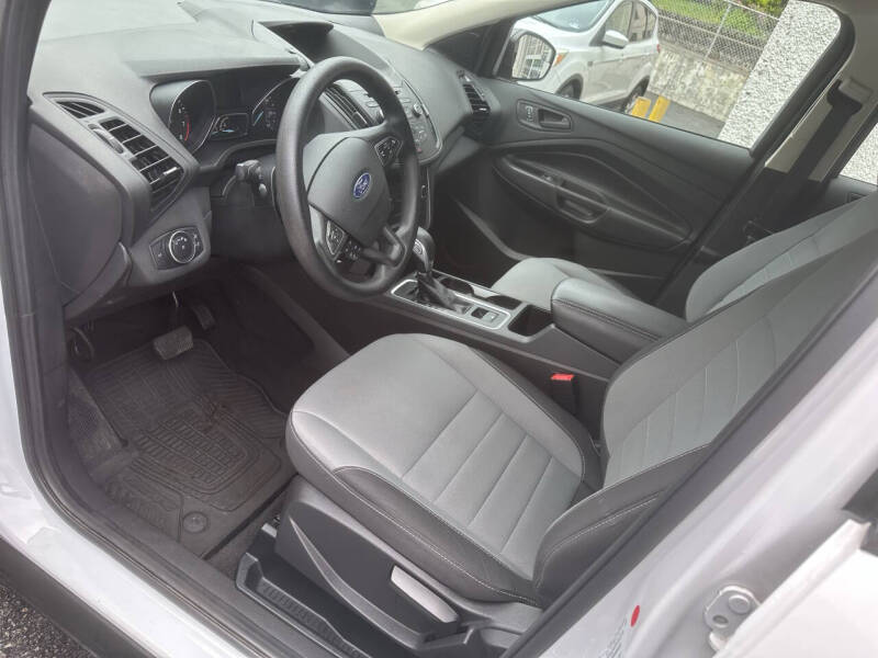 2017 Ford Escape S