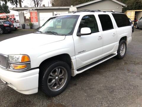 2004 GMC Yukon XL for sale at C&D Auto Sales Center in Kent WA