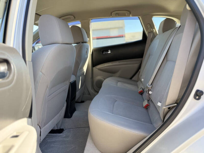 2014 Nissan Rogue Select S