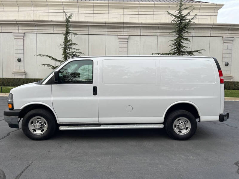 2024 Chevrolet Express 2500